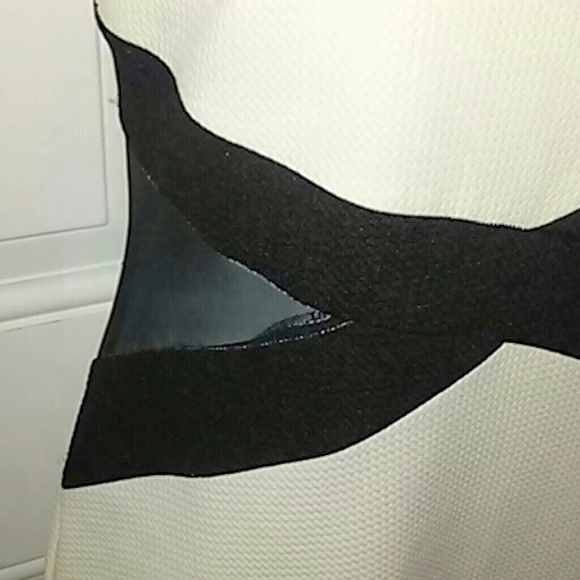 Dress - Picture 2 of 7